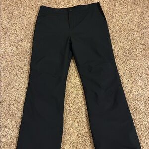 Obermeyer Women’s black ski pants straight leg size 14 short front zip pocket